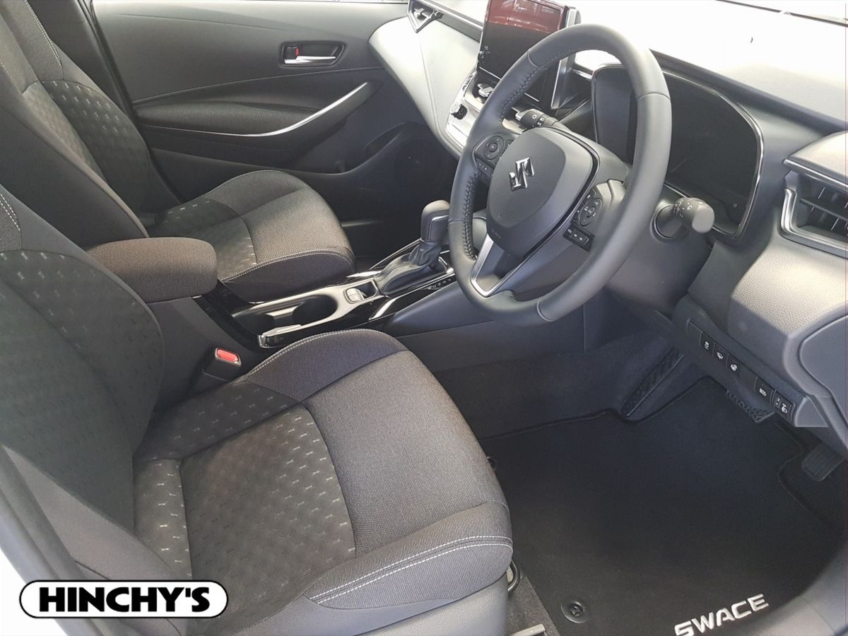 Suzuki Suzuki Swace252 Motion 1.8 HEV in Platinum Pearl White