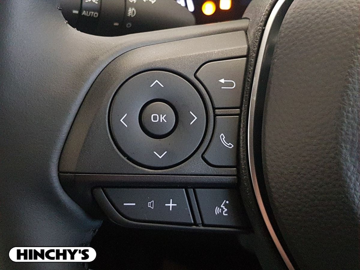 Suzuki Suzuki Swace252 Motion 1.8 HEV in Platinum Pearl White