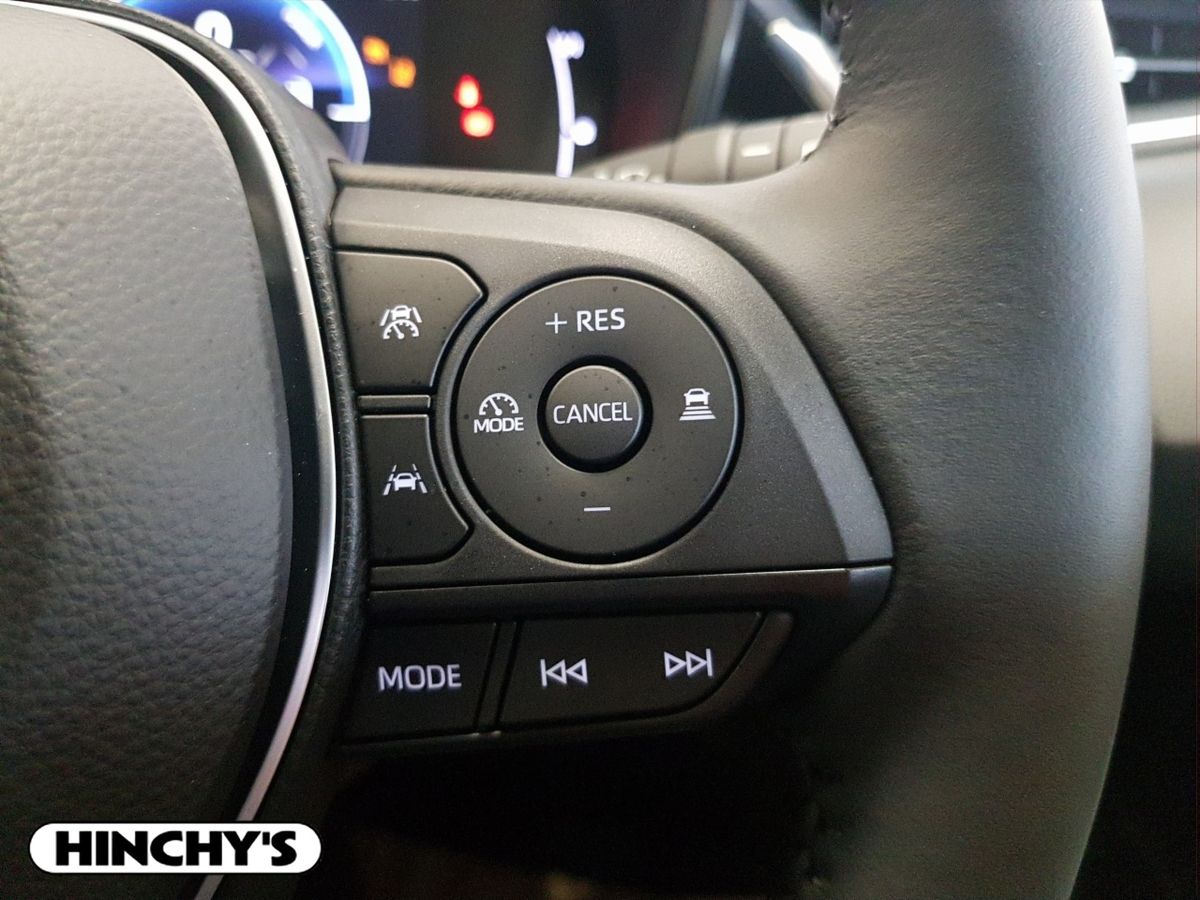 Suzuki Suzuki Swace252 Motion 1.8 HEV in Platinum Pearl White