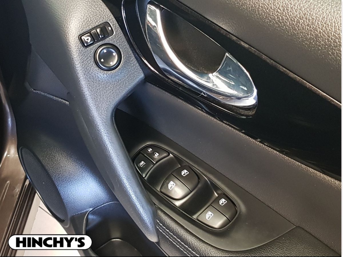 Nissan Nissan QASHQAI201 1.5 DSL SV
