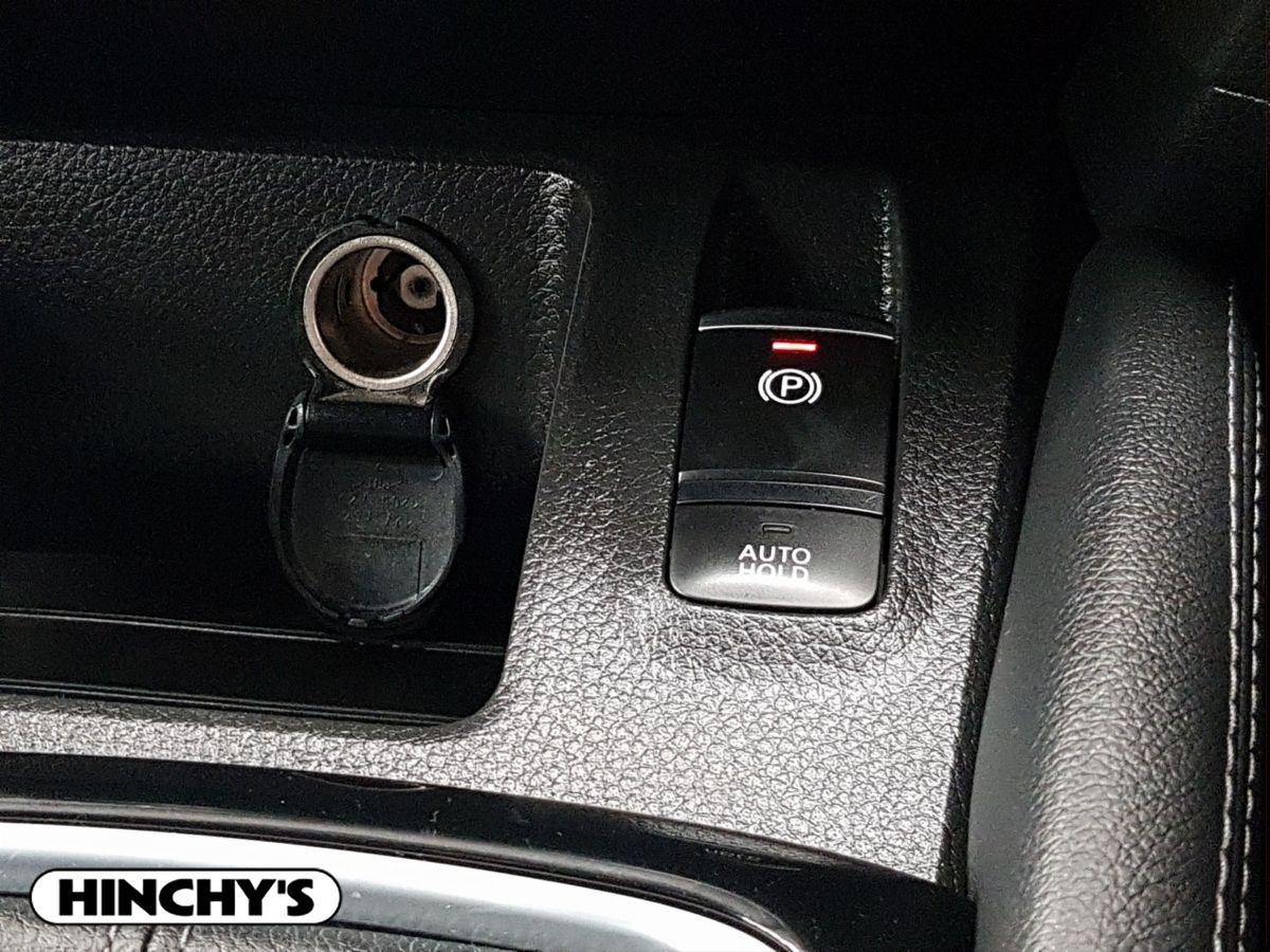 Nissan Nissan QASHQAI201 1.5 DSL SV