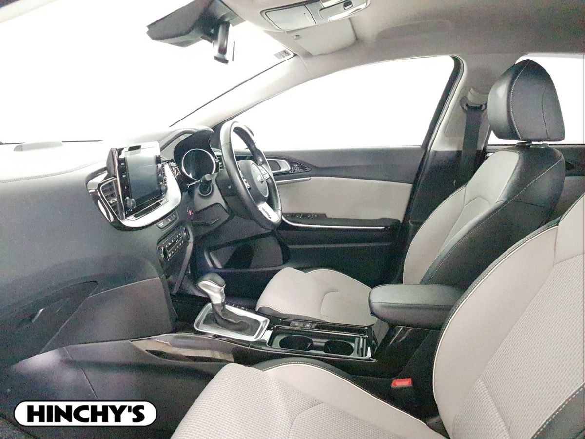 Kia Kia Xceed211 1.6 GDI PHEV Trailer