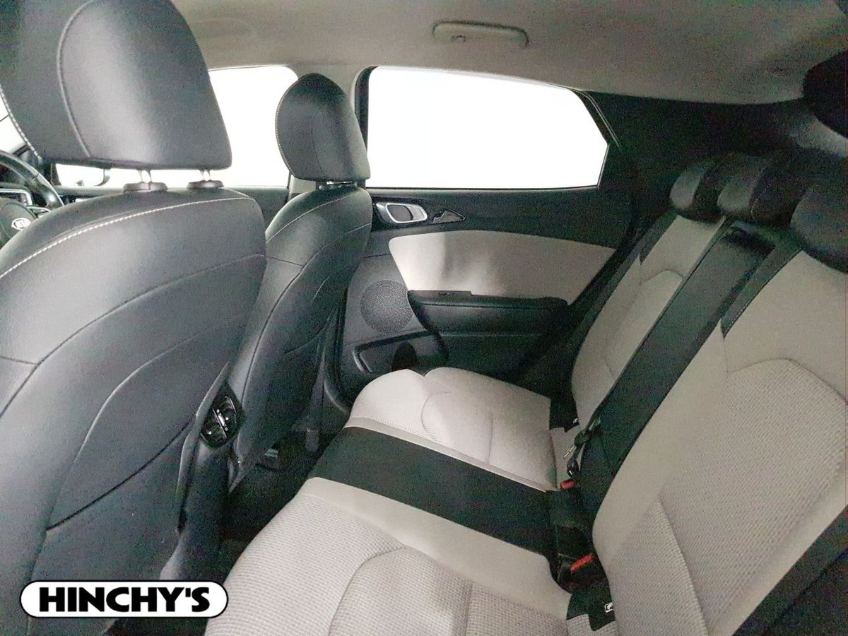 Kia Kia Xceed211 1.6 GDI PHEV Trailer