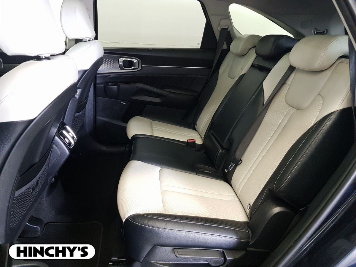 Kia Kia Sorento211 2.2 K4 4X2 Diesel 7 seats