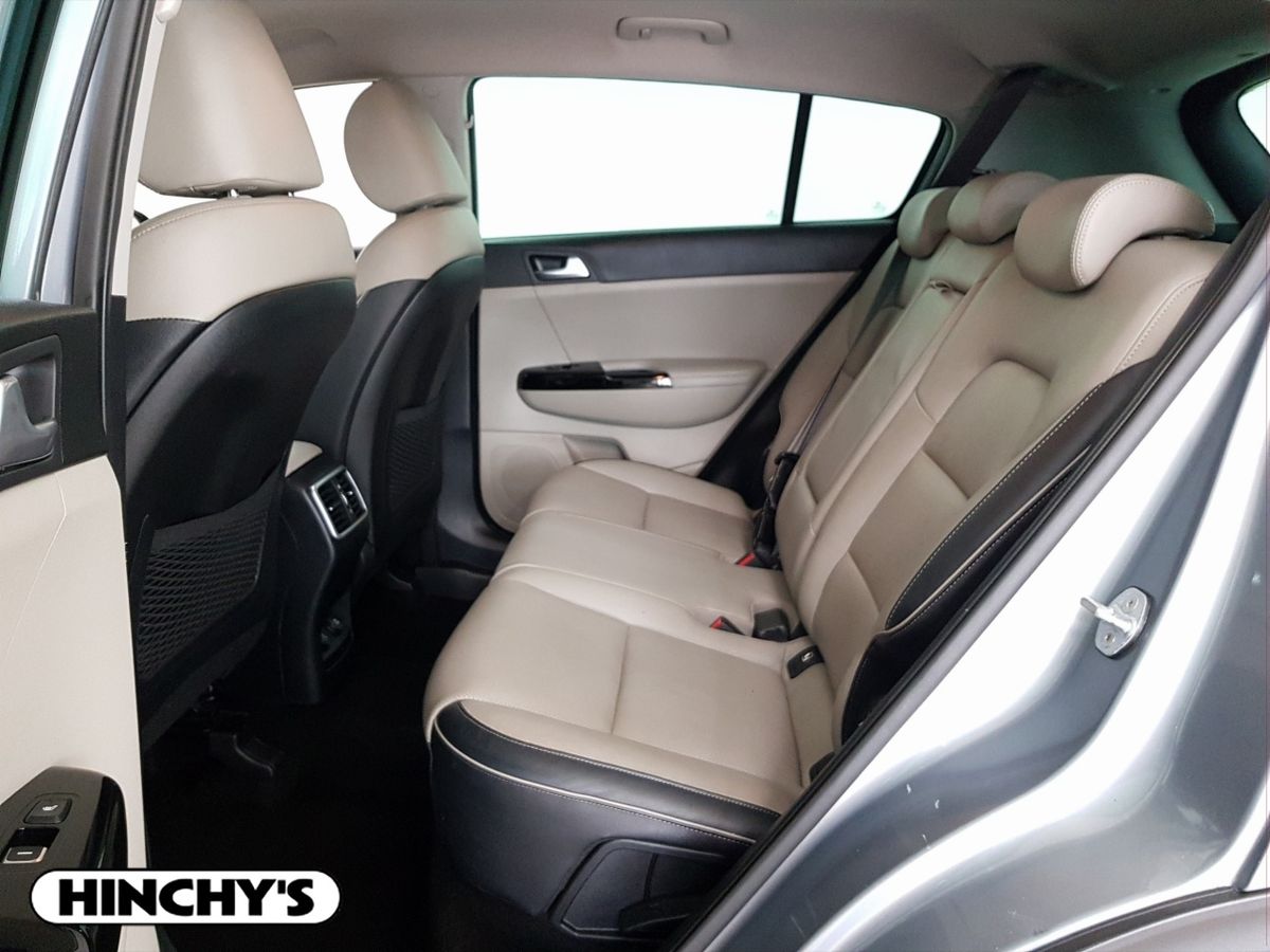 Kia Kia Sportage211 Black Edition - 1.6TD Hybrid